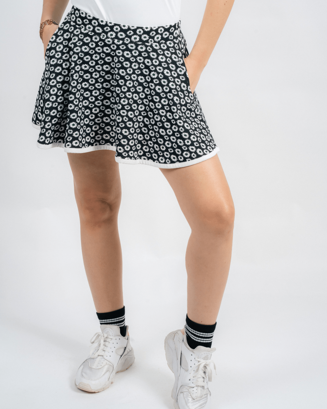 Golden Skort Women's - Daisy in YellowSkort